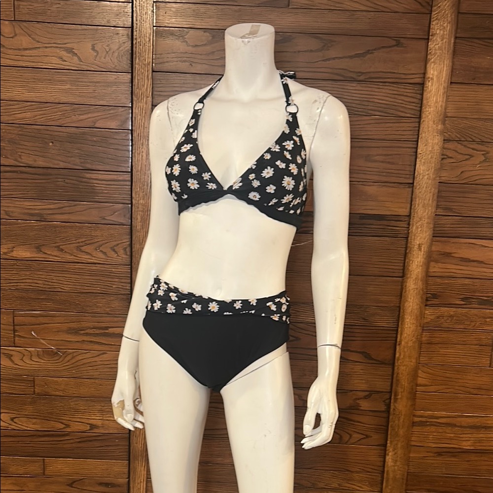 Elegant Black Floral Bikini Set